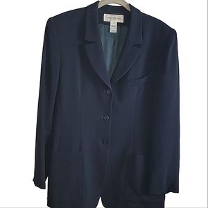 Jones New York Black Crepe Blazer Jacket Size 14. 2 Hip Pockets, 1 Breast Pocket